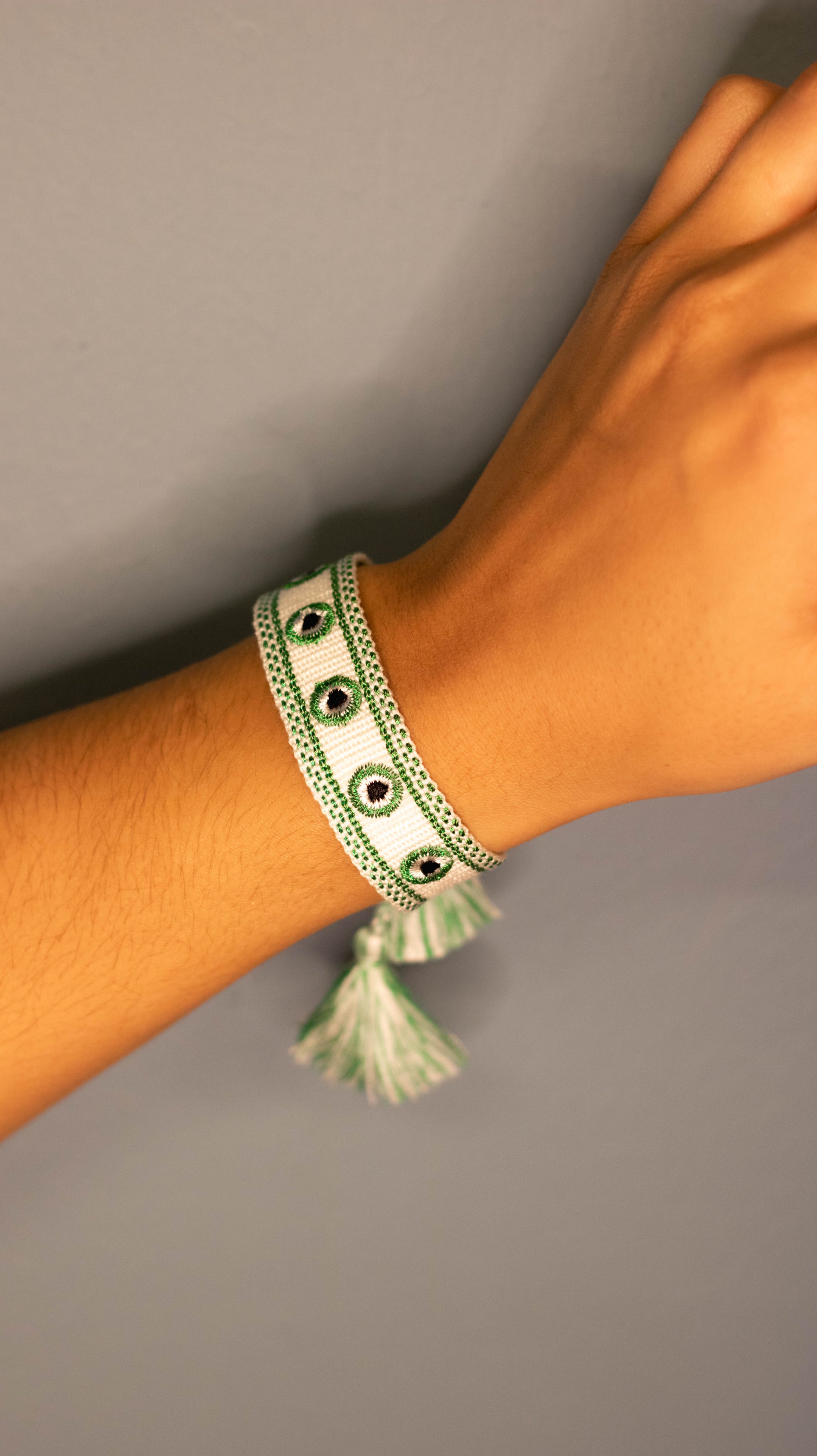Bracelet Tissé Orya Blanc et Oeil Vert