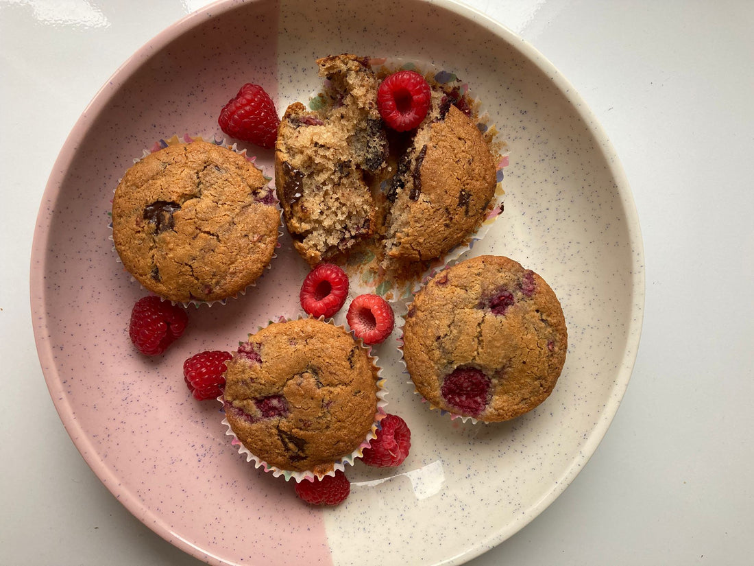 Muffins vegan à la framboise et au chocolat noir