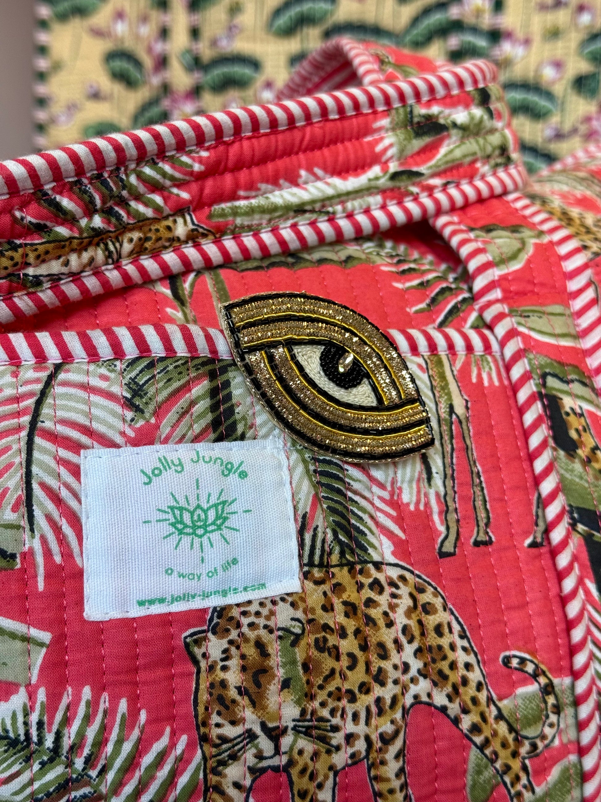 Broche brodée Œil
