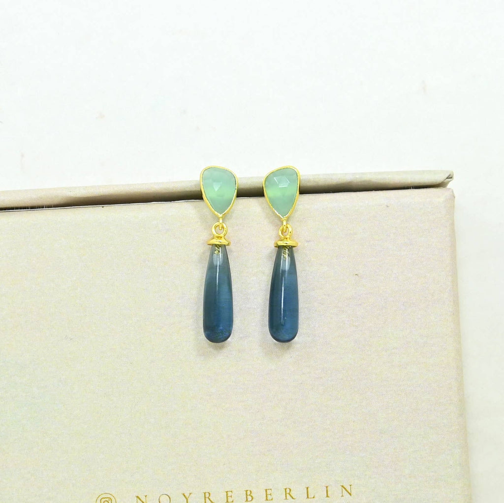Boucles d’oreilles Adhara plaquées or - Iolite bleue et calcédoine aqua