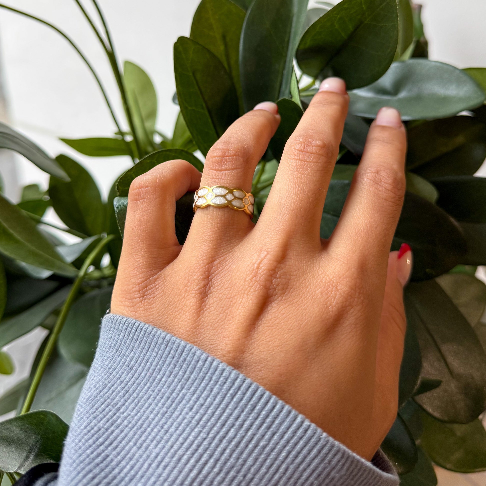 Bague Écailles blanches