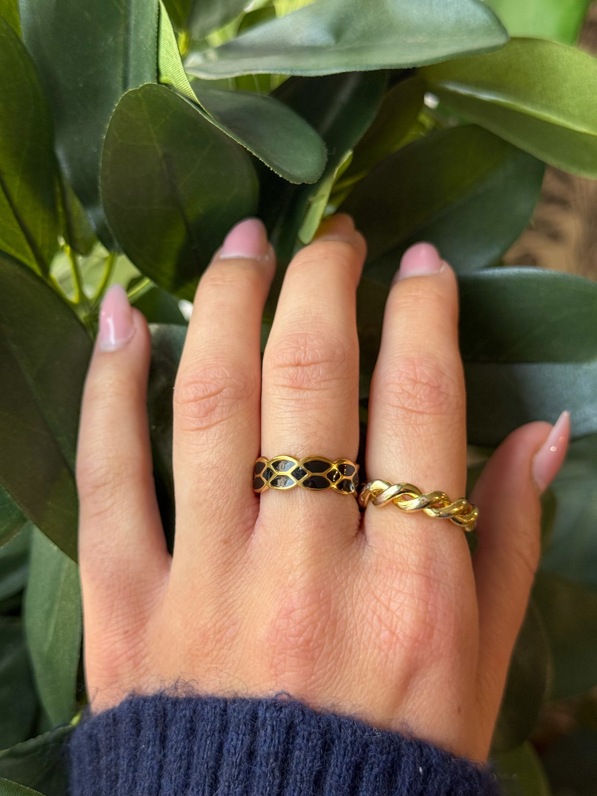 Bague Écailles noires