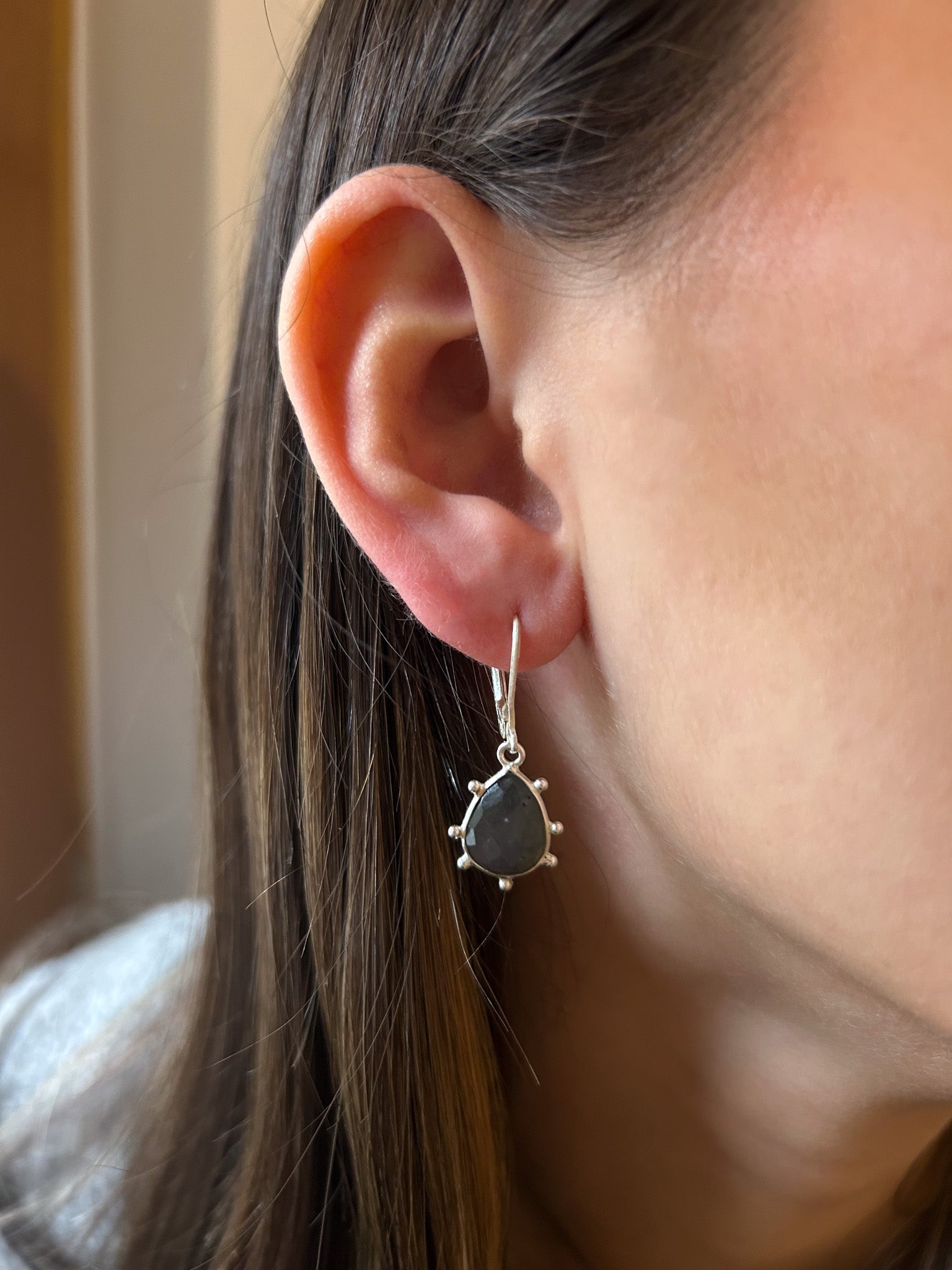 Boucles d'Oreilles Lombock Labradorite Argent