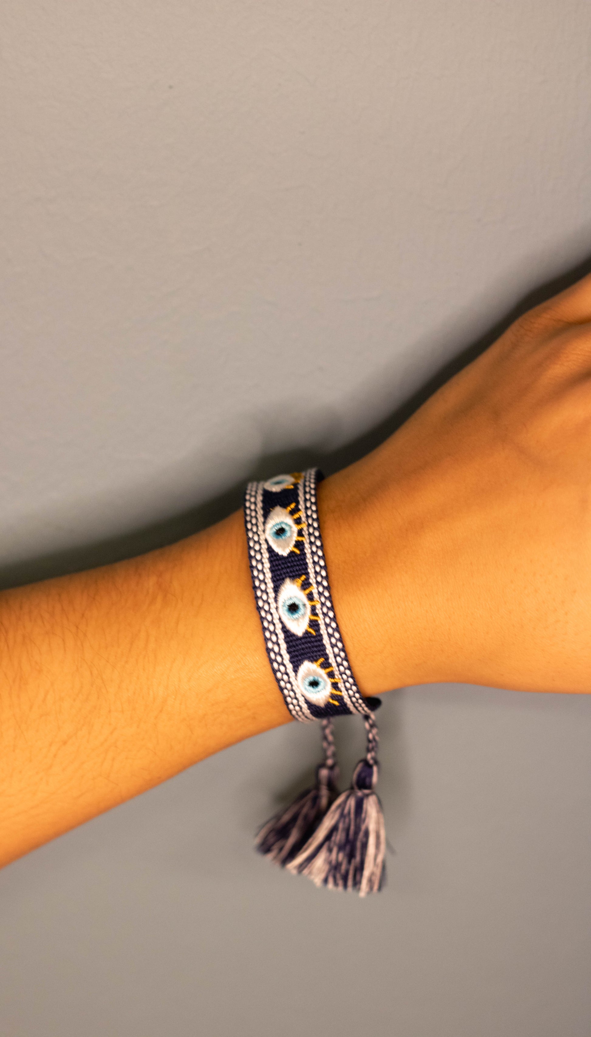 Bracelet Tissé Orya Bleu Marine Oeil Blanc