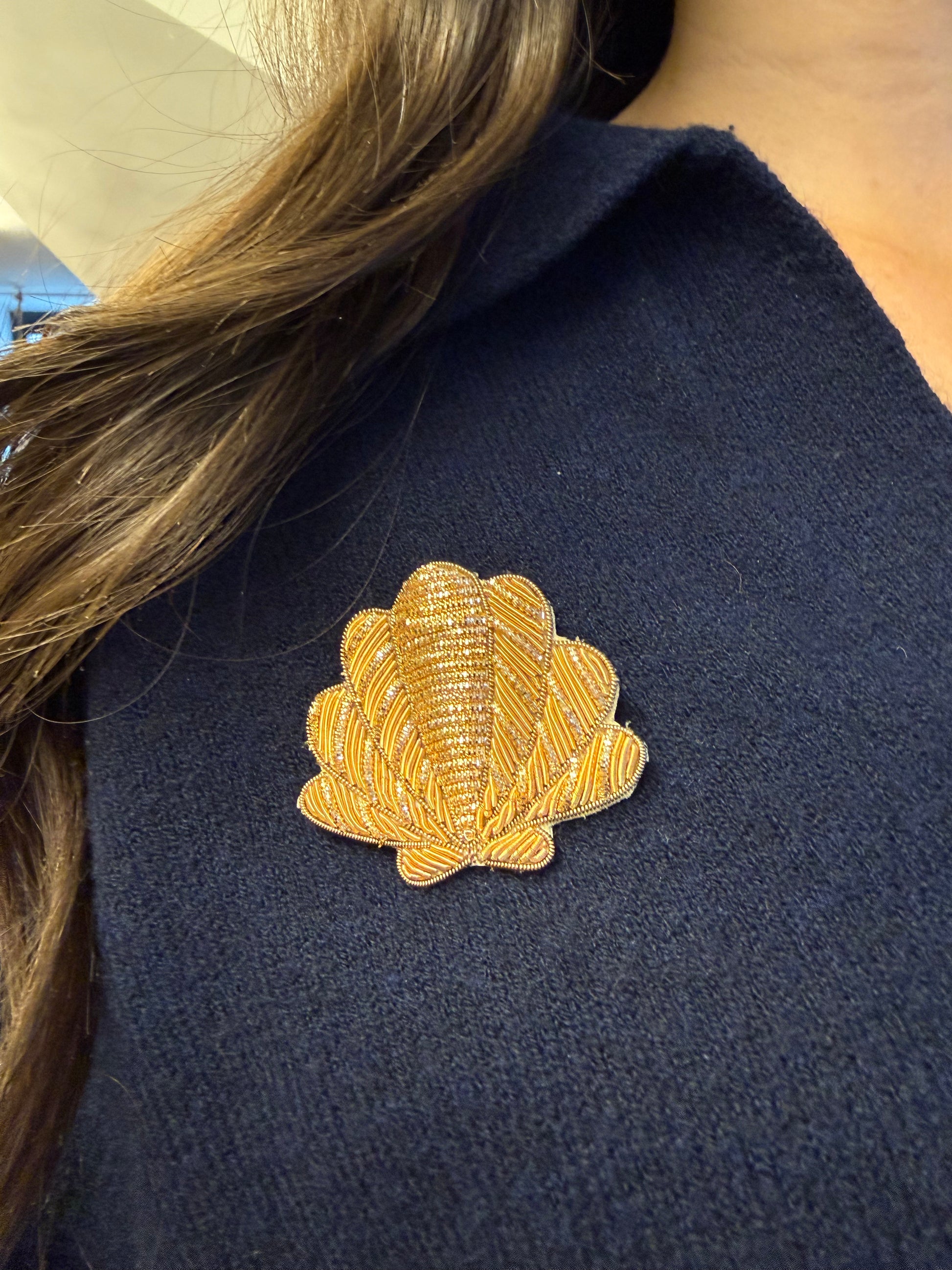 Broche brodée Coquillage