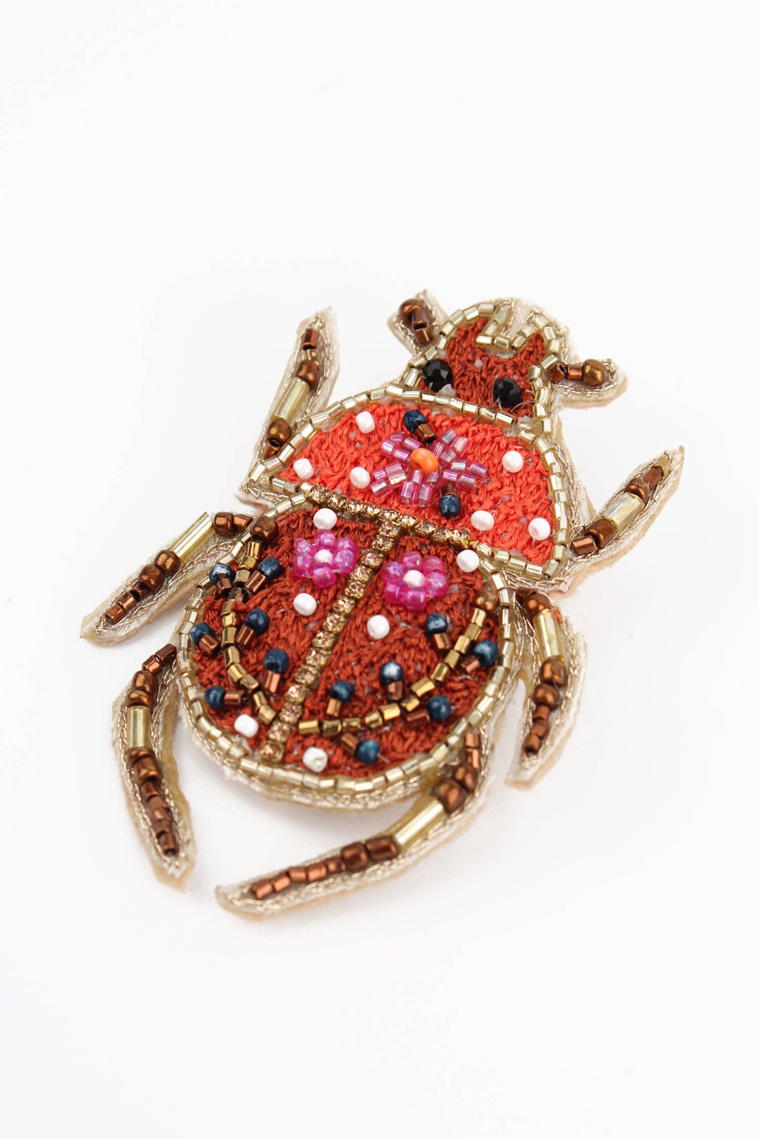 Broche scarabée 