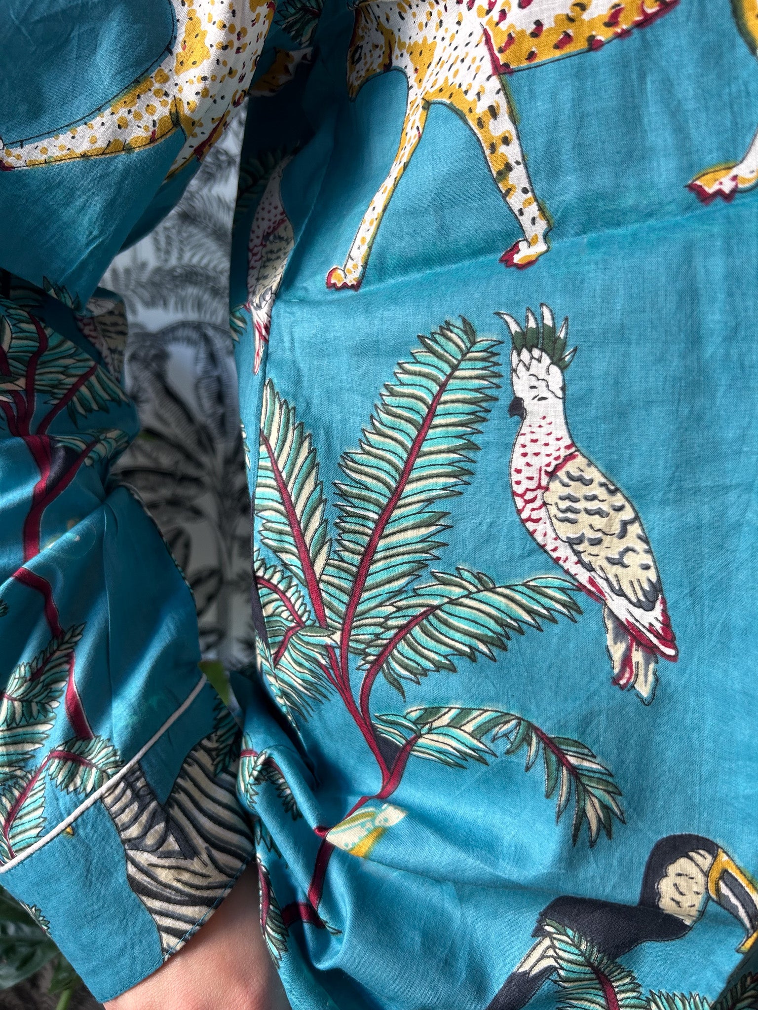 Closeup Pyjama blockprint savane turquoise jolly jungle