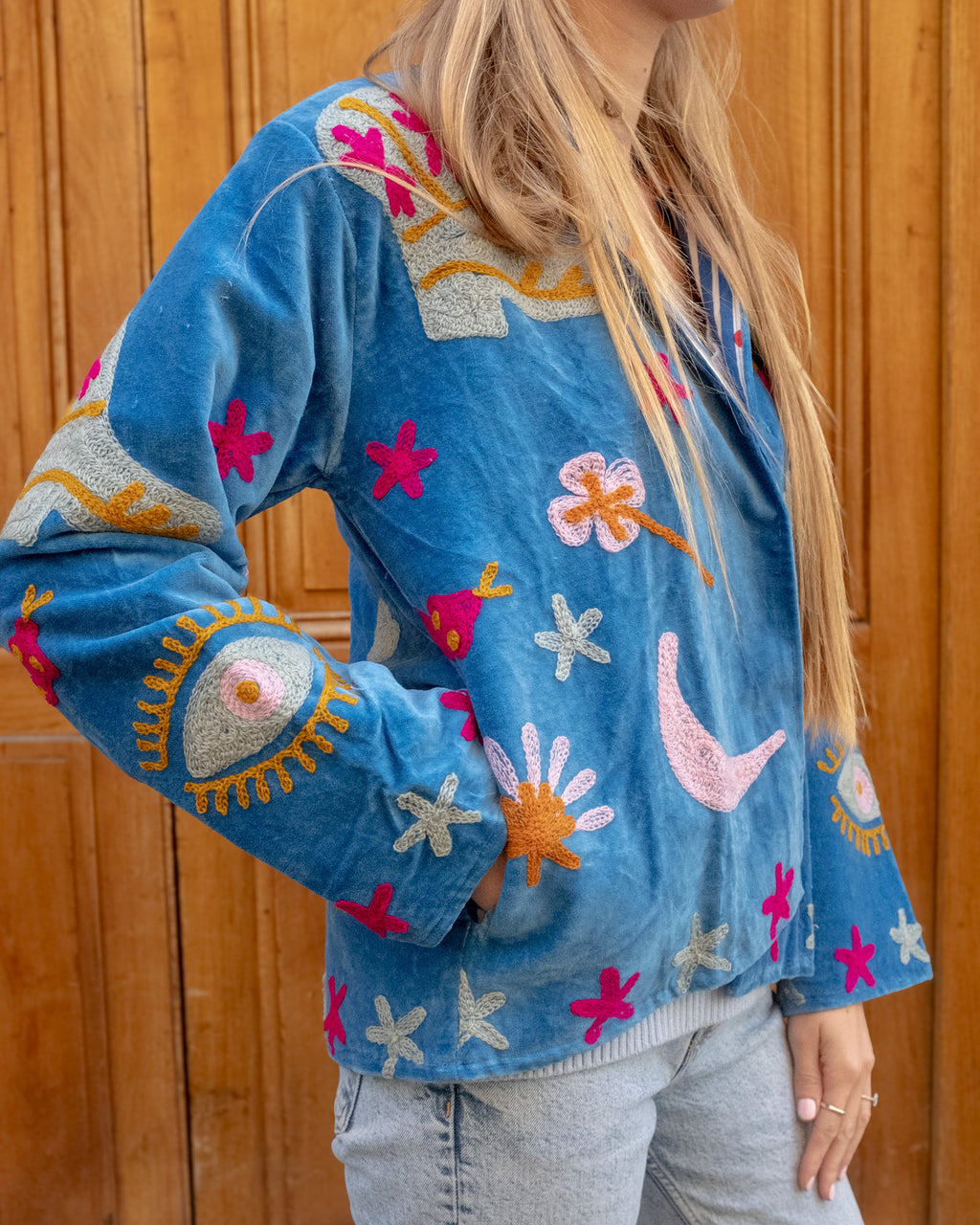 Veste brodée velours bleue serpent