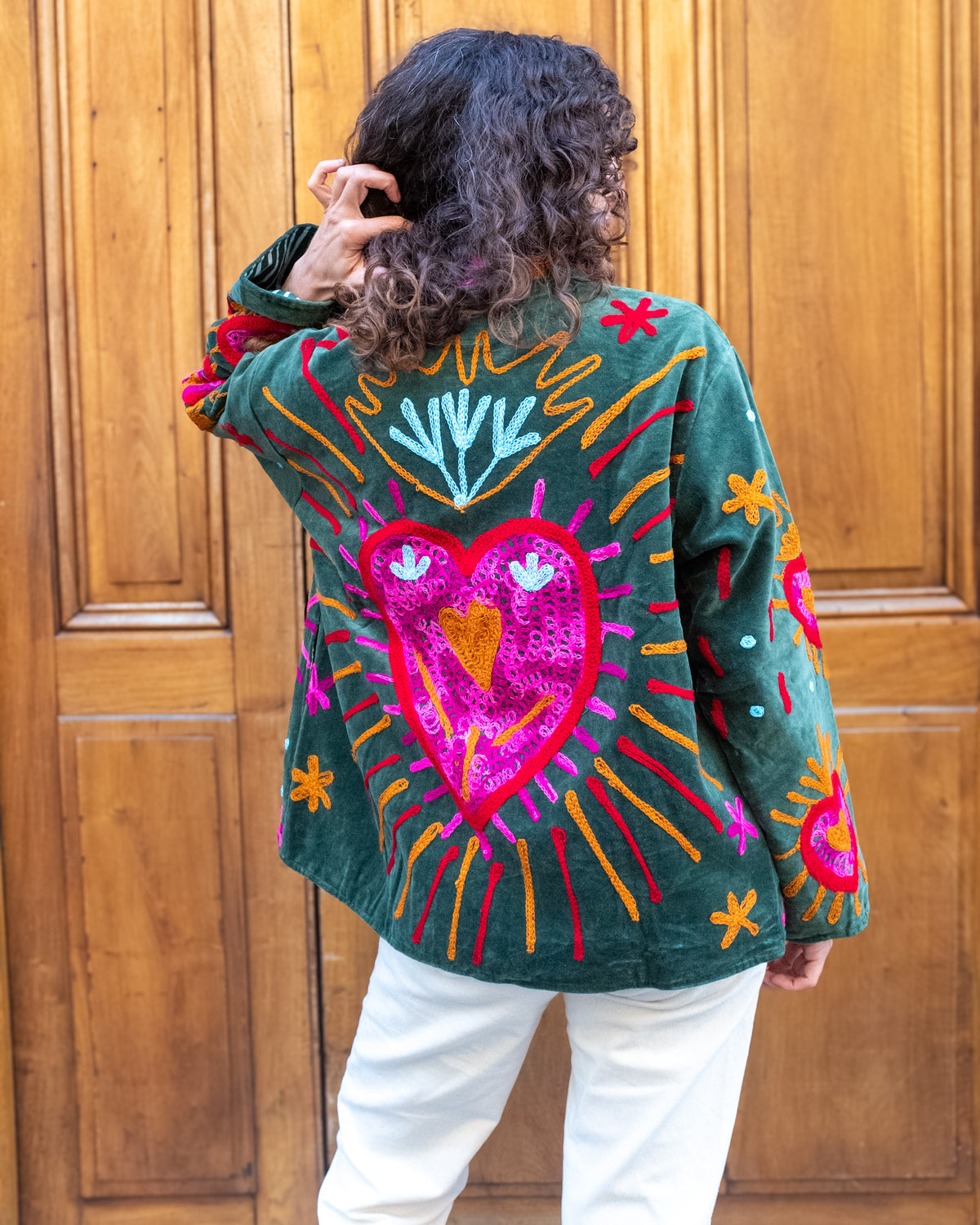 Veste brodée velours verte "ex-voto"