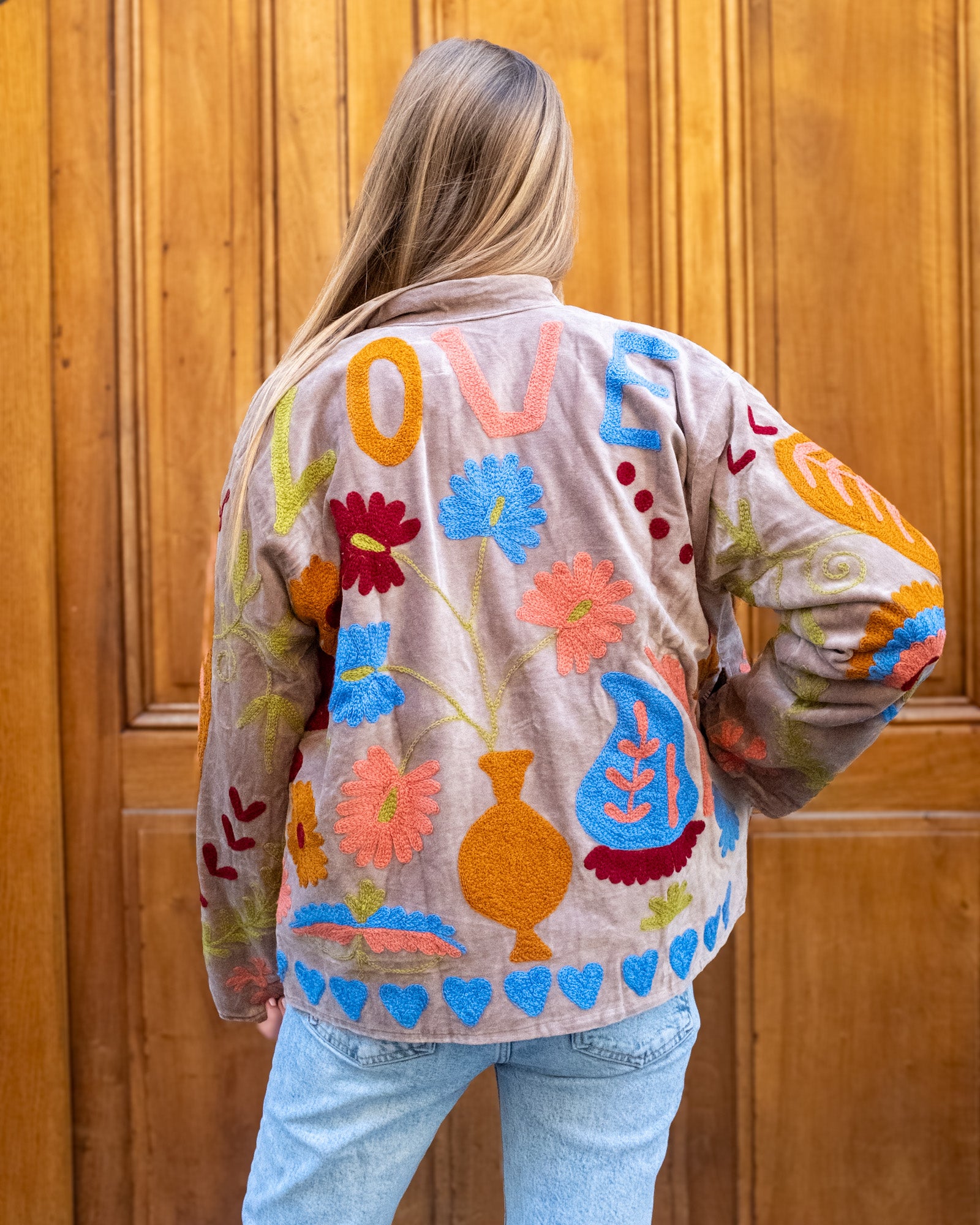 Veste brodée velours beige LOVE
