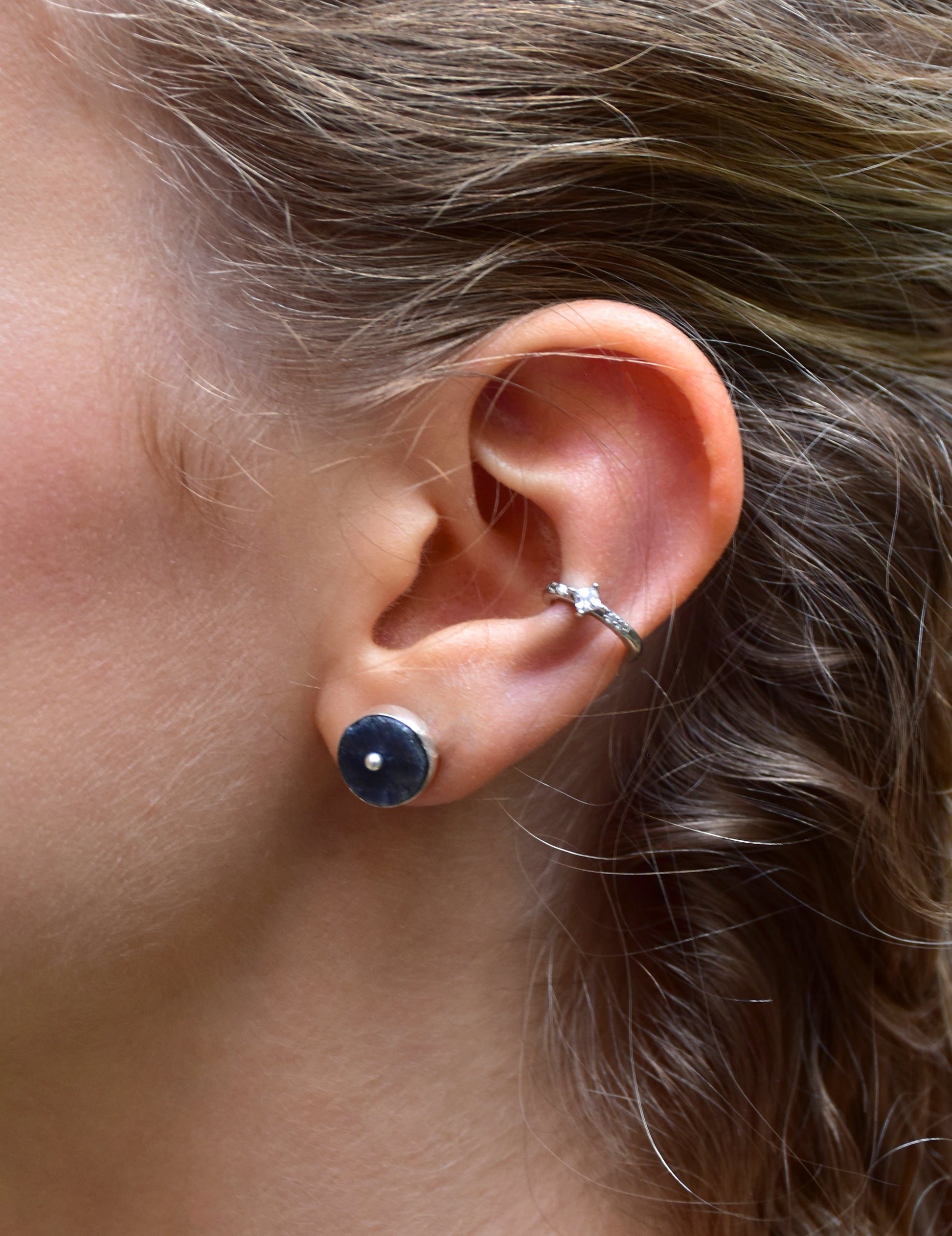 Boucles d'oreilles saphir bleu argent brut clous - Jolly Jungle