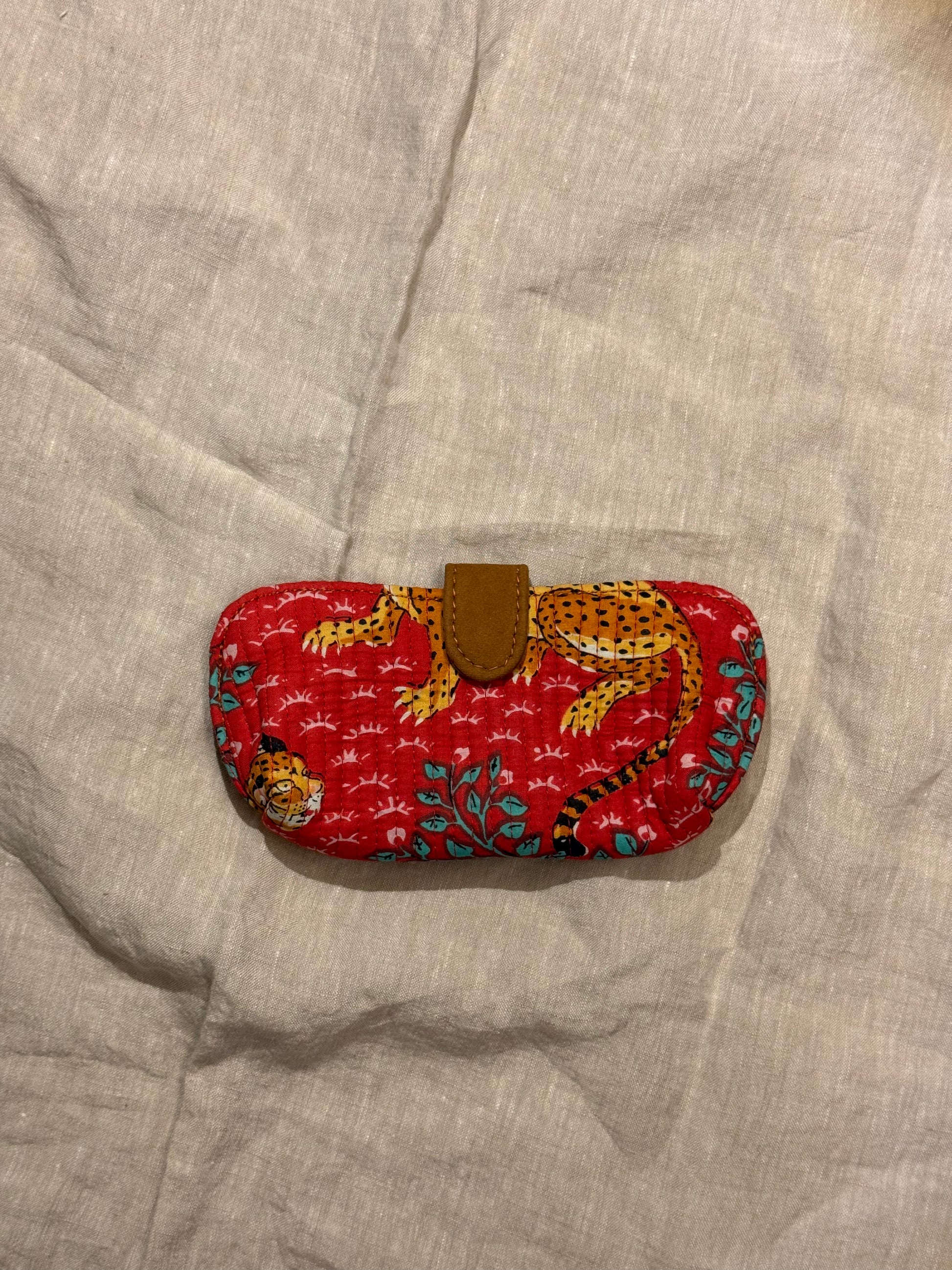 Etui à lunettes Léopard rouge