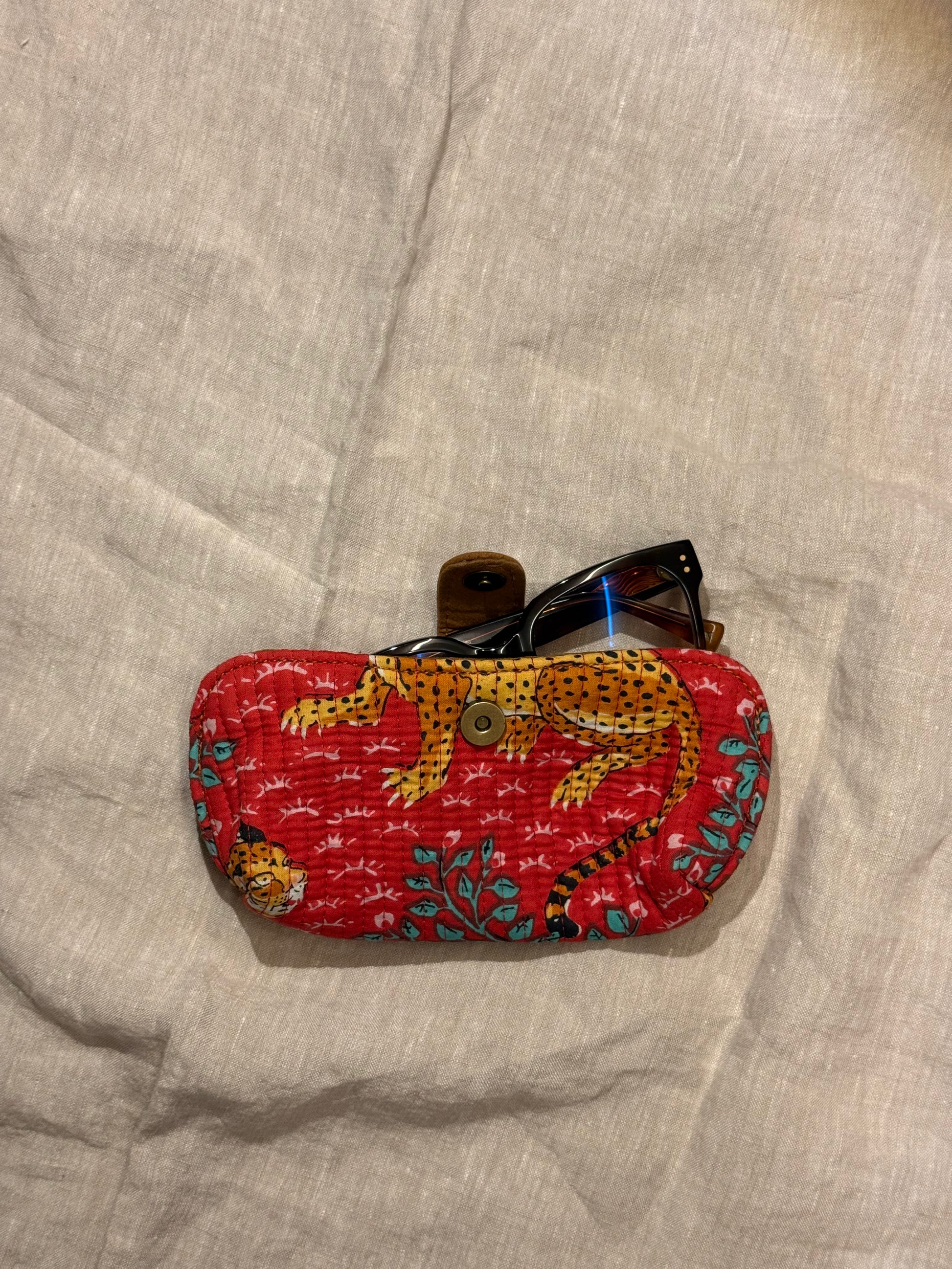 Etui à lunettes Léopard rouge