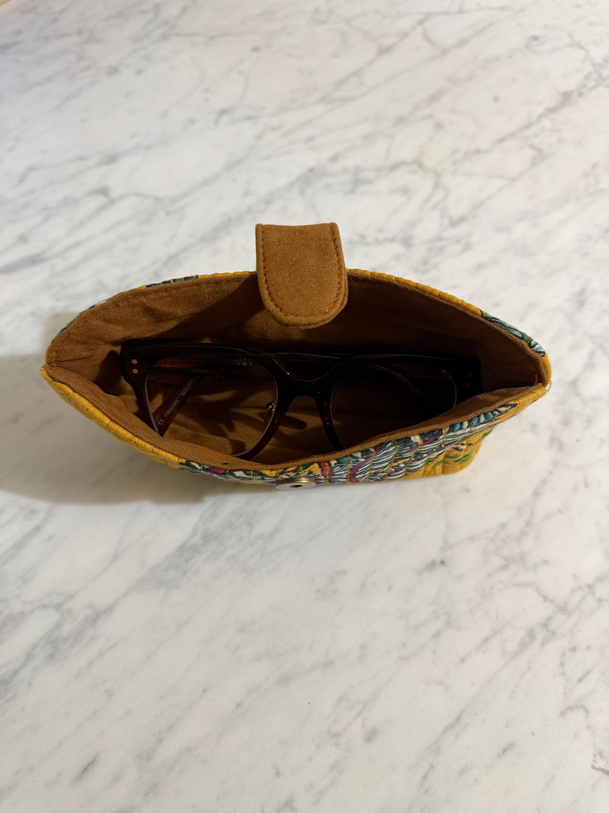 Glasses case
