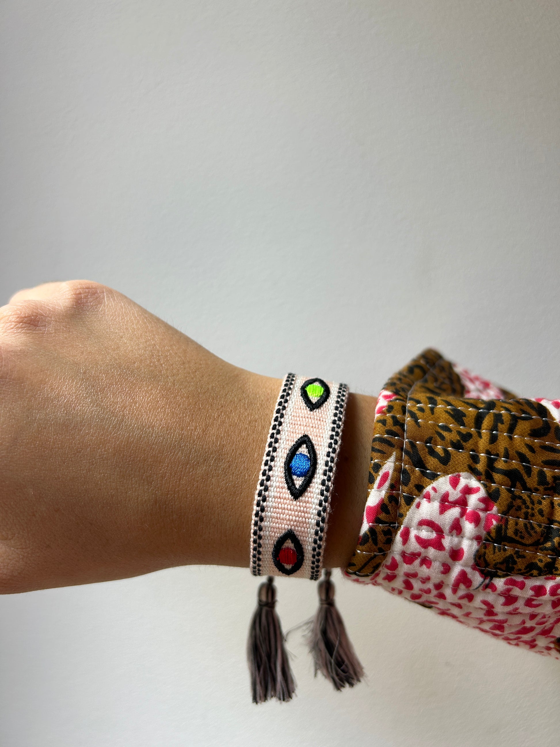 Bracelet Tissé Orya Rose Oeil Porte Bonheur