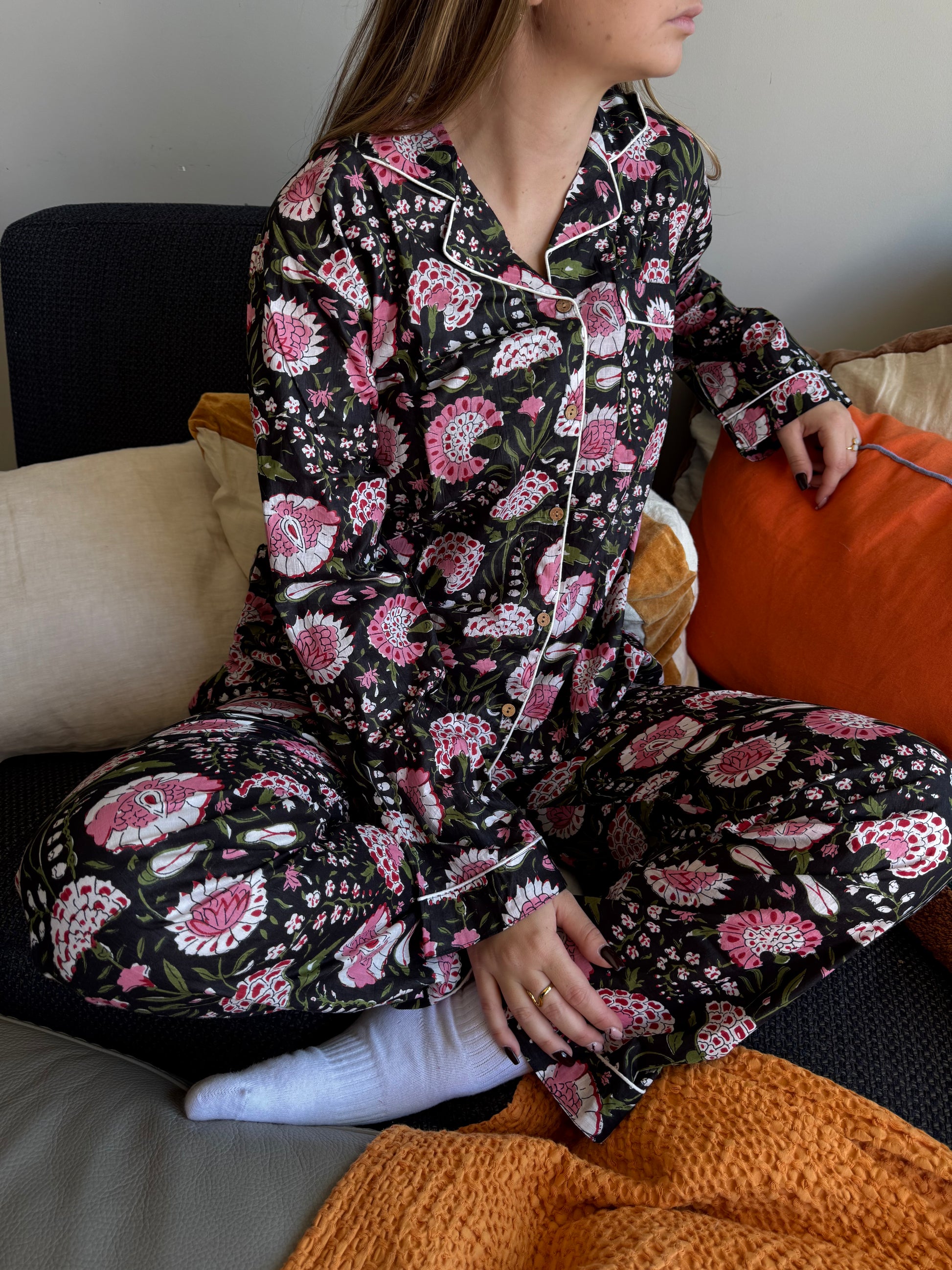 Pyjama Noir Fleurs Roses