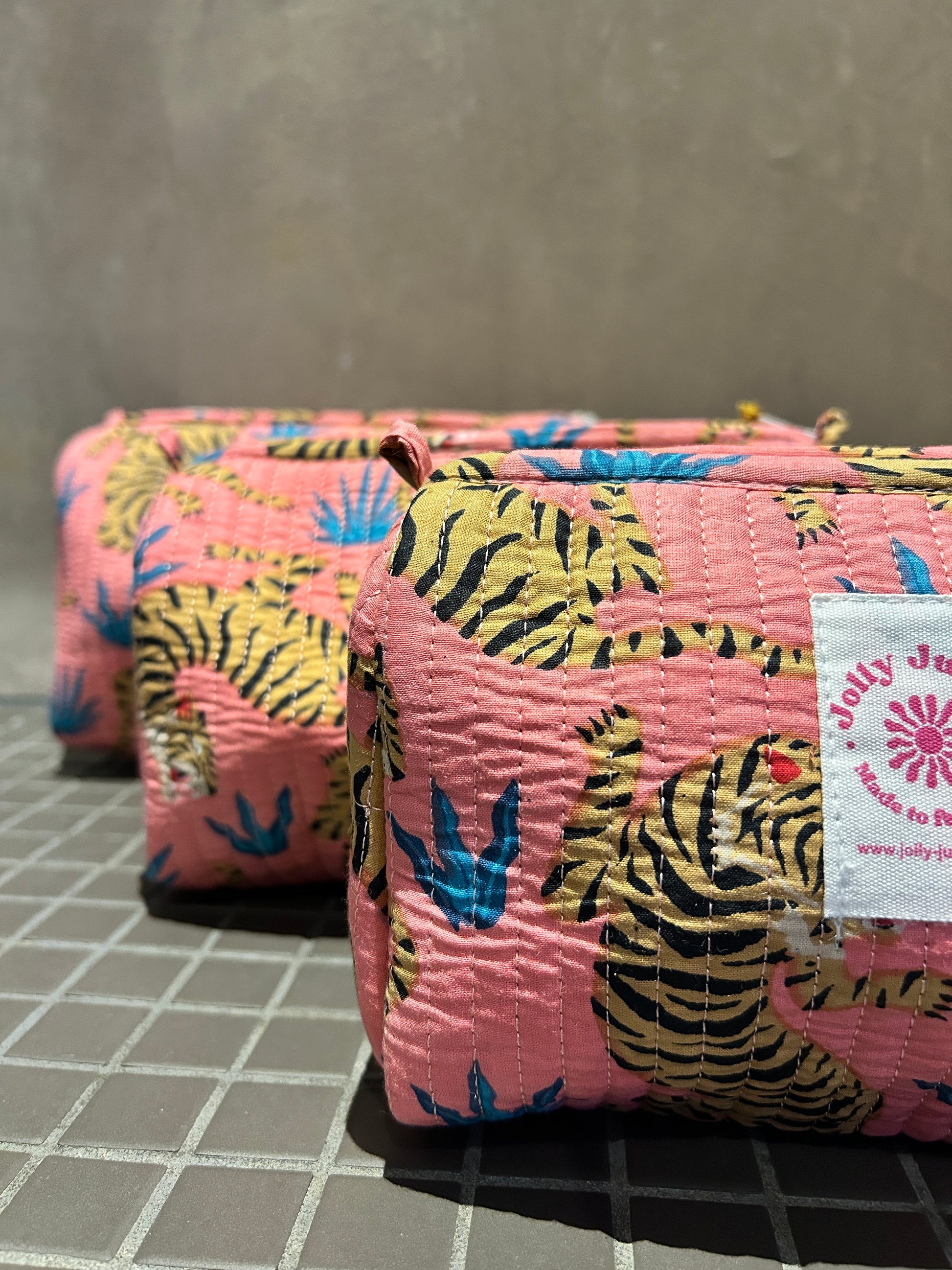 Trousse Rose Tigres Fleurs bleues