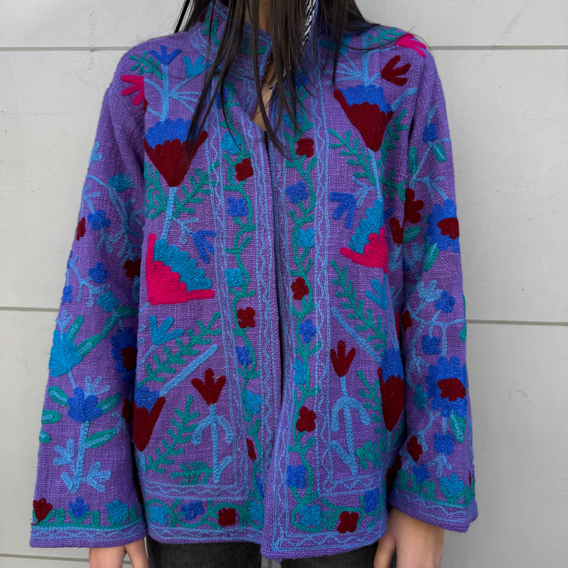 Veste Brodée Violette