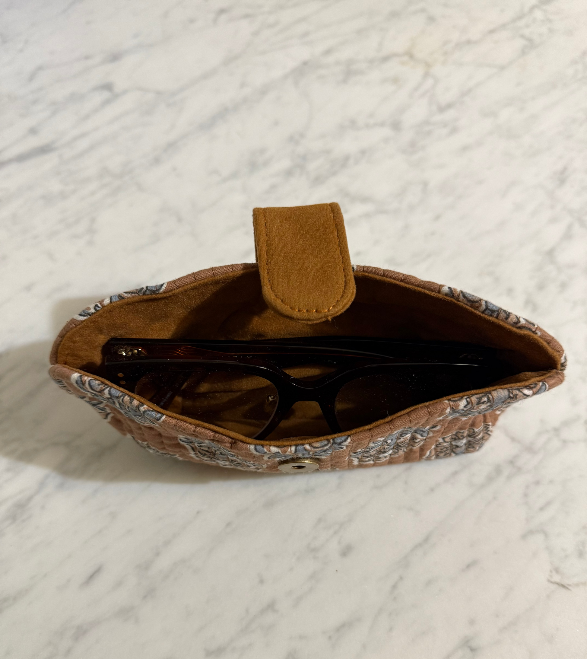 Glasses case